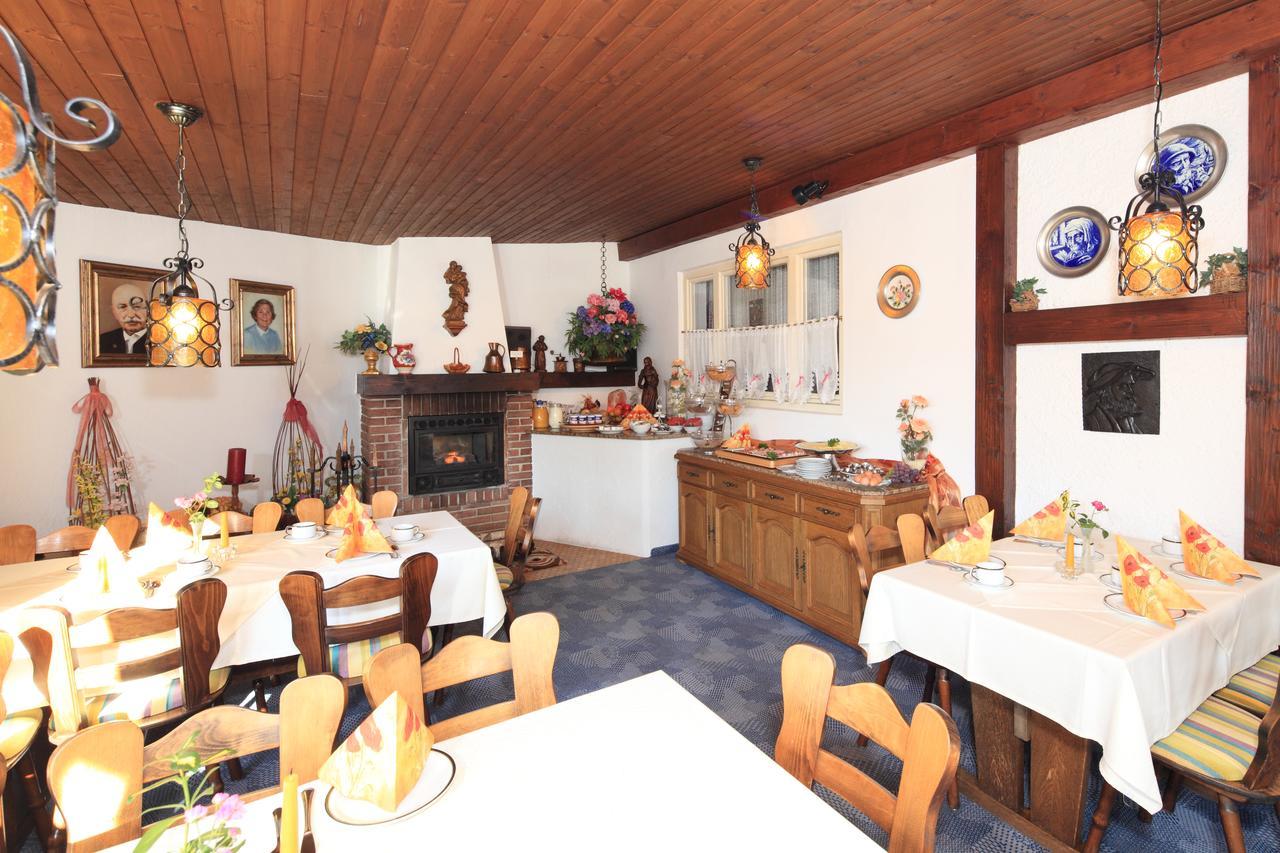 Cafe Maria - Pension - B&B Rieden Extérieur photo